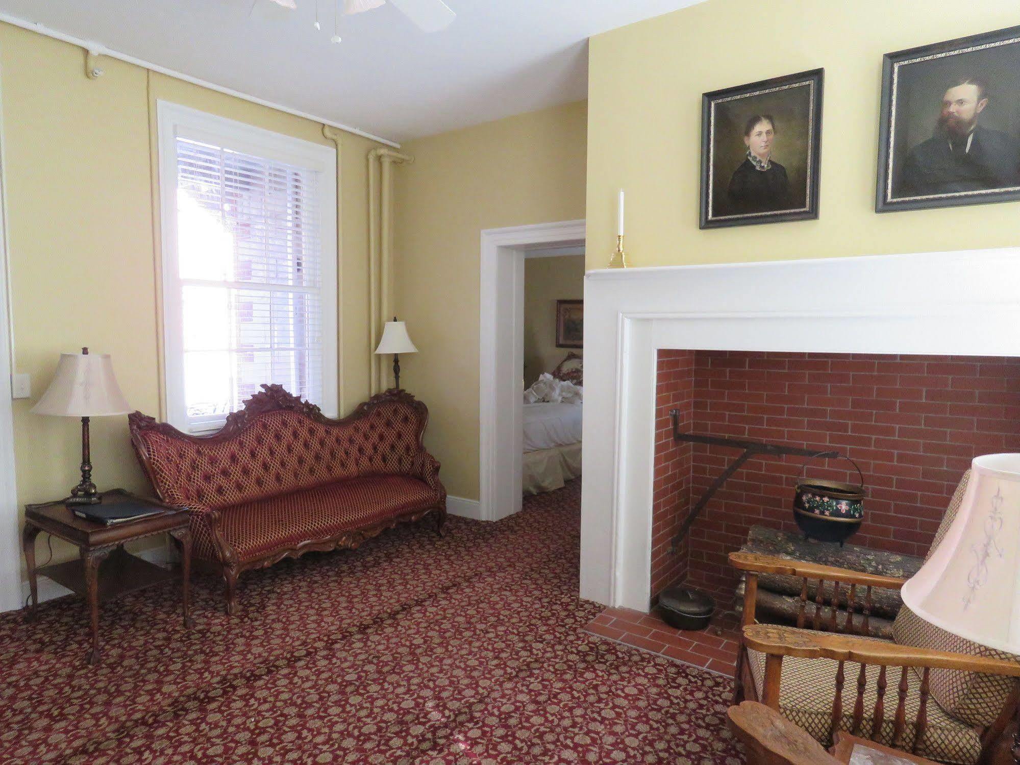 The Swope Manor Bed & Breakfast เกตตีสเบิร์ก ภายนอก รูปภาพ